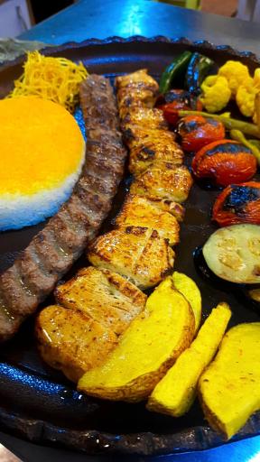عکس رستوران چهارباغ