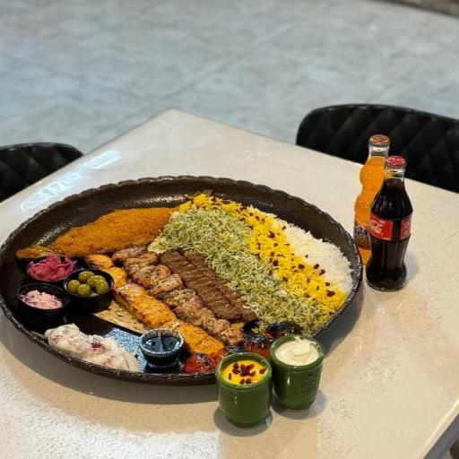 عکس رستوران چهارباغ