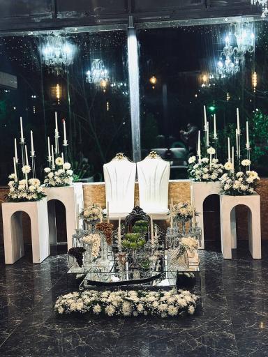 عکس کافه باغ امپراطور