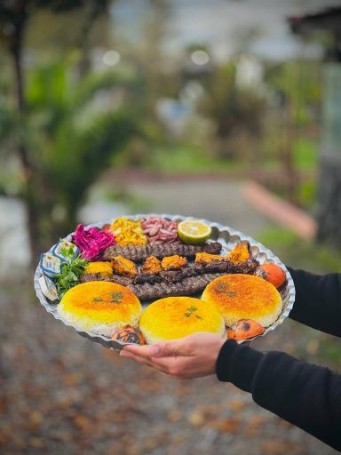 عکس کافه باغ امپراطور