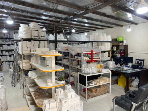 عکس فروشگاه سفال و سرامیک بارمان سرام