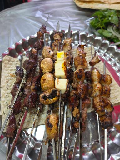 عکس کبابی حاج ممی شعبه 2
