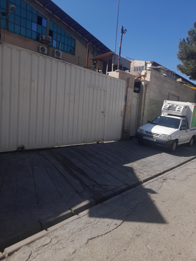 عکس شرکت ساندویچ سرد رباط 