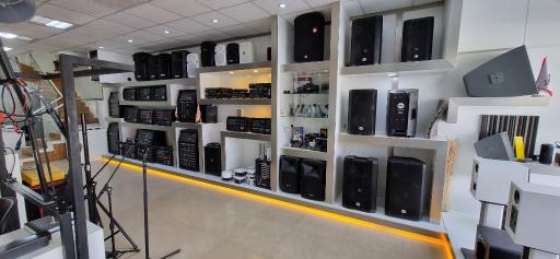 فروشگاه سیستم های صوتی صوتیران