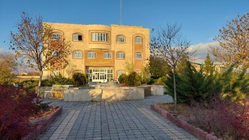 عکس دانشکده فنی پسران نیشابور