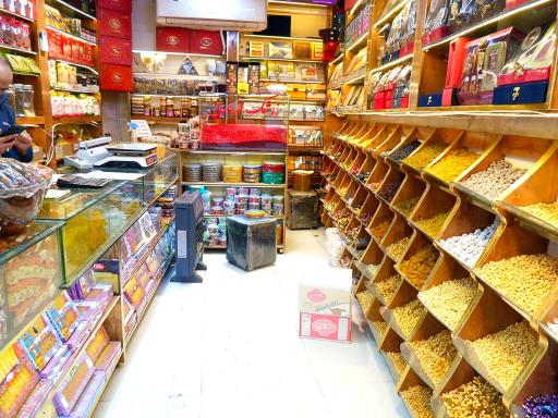 عکس فروشگاه زعفران سحرخیز