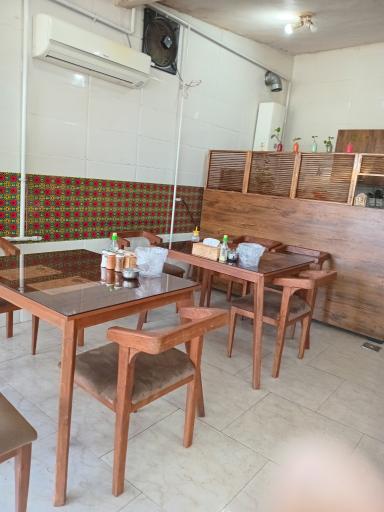 عکس کافه رستوران مادرجون