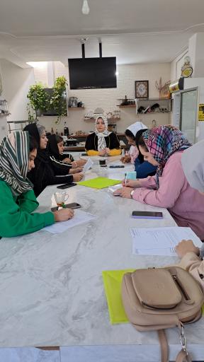 عکس آموزشگاه عطر لیمو