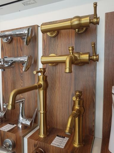 عکس فروشگاه پیشرو