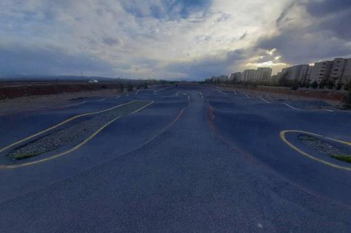 عکس پیست دوچرخه سواری پردیسان