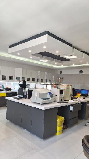 عکس آزمایشگاه دکتر رحیمی