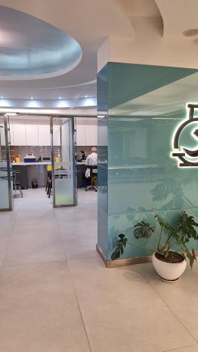 عکس آزمایشگاه دکتر رحیمی