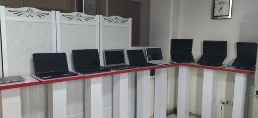 عکس فروشگاه لپ تاپ ارزان کالا تهران