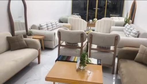 عکس تولیدی و تعمیرات مبلمان وحید