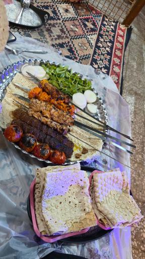 عکس سفره خانه میر