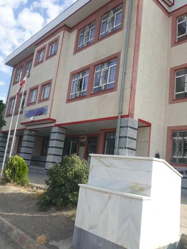 عکس دبیرستان پسرانه دولتی گلشن راز