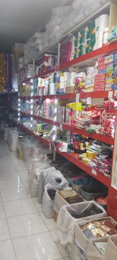 عکس فروشگاه ظروف یکبار مصرف آذین پلاست