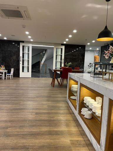 عکس هتل آوینا