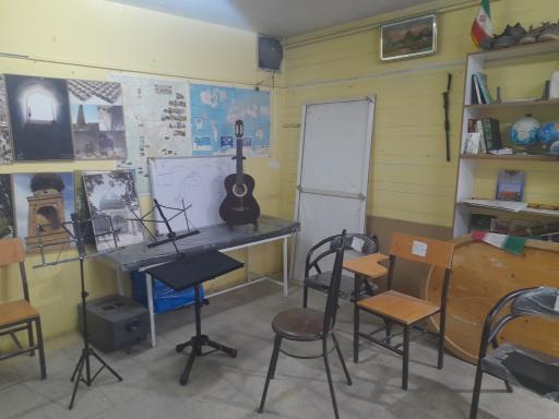 عکس آموزشگاه‌ فنی‌ و حرفه‌ای‌ کار و کوشش