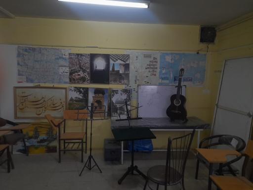 عکس آموزشگاه‌ فنی‌ و حرفه‌ای‌ کار و کوشش