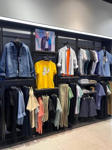 عکس فروشگاه بوسینی