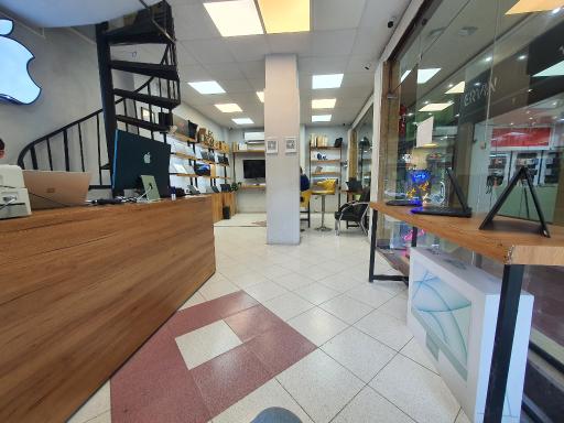 عکس فروشگاه رایانه دایان لند