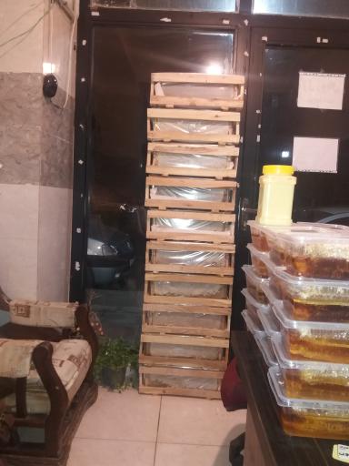 عکس عسل فروشی پژمان 