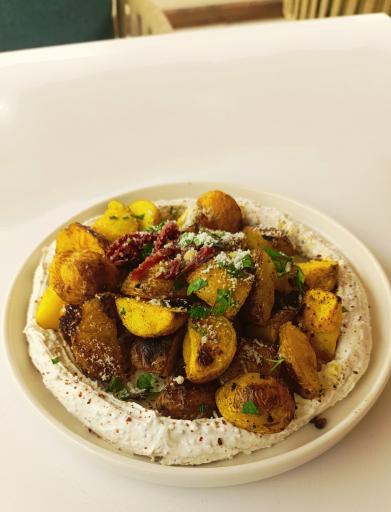 عکس آشپزخانه ایتالیایی آنا