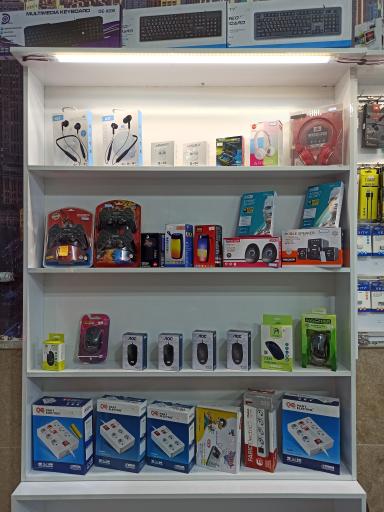 عکس محصولات فرهنگی آقای تک