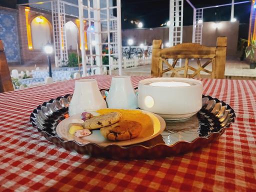 عمارت بومگردی ونوشه