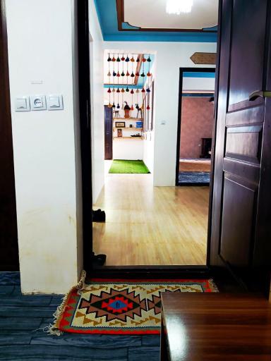 عکس عمارت بومگردی ونوشه