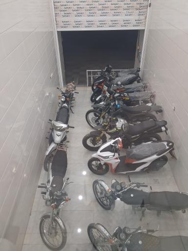 عکس موتور فروشی عدالت