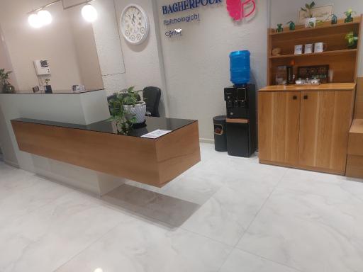 عکس دفتر وکالت حبیب الله باقری