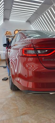 عکس مرکز تشخیص رنگ خودرو گیل