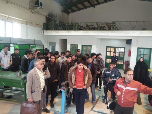 عکس هنرستان پسرانه عباس بن علی