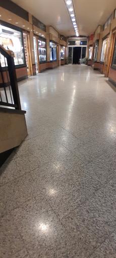 عکس مجتمع تجاری وصال