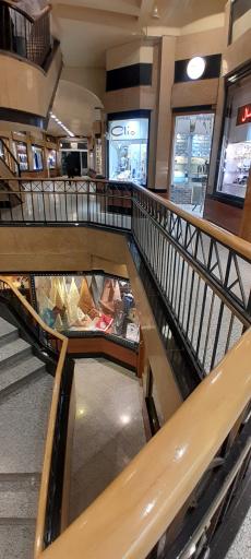 عکس مجتمع تجاری وصال