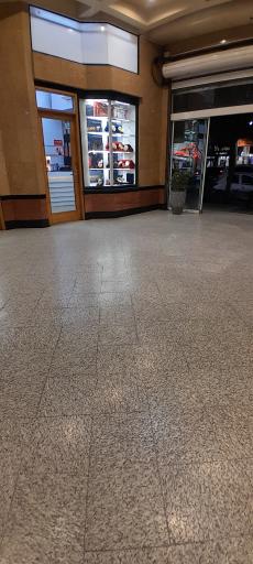 عکس مجتمع تجاری وصال