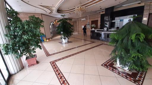 عکس برج باغ سفید