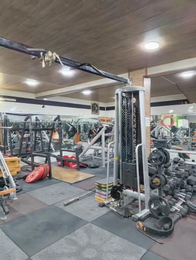 عکس باشگاه بدنسازی اسپاهانا 