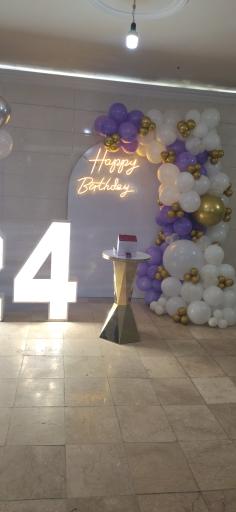 عکس باغچه تالار پانیسا