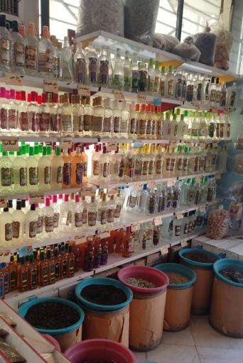 عکس عطاری حکیم مومن