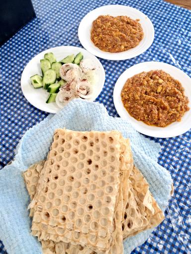 عکس دکان آبی