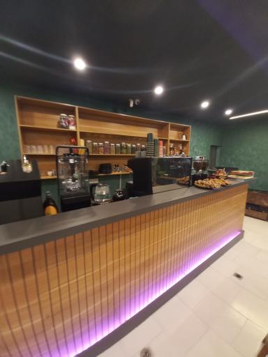 عکس کافه حاج