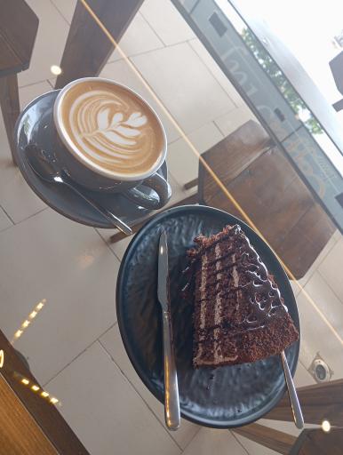 عکس کافه حاج