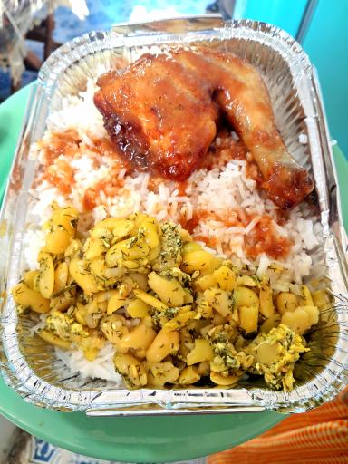 عکس دکان آبی