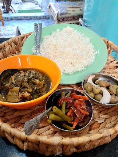 عکس دکان آبی