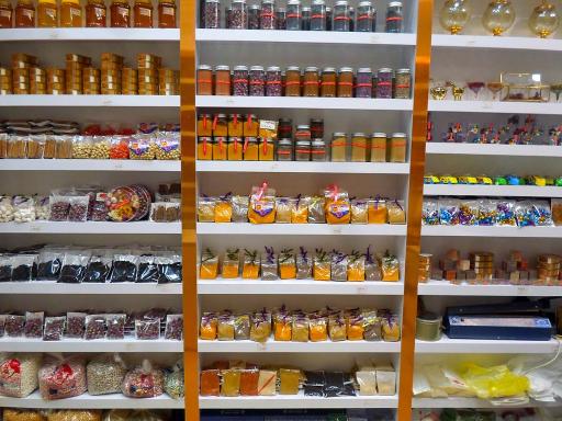 عکس زعفران مقنی باشی(نازمینامادر)