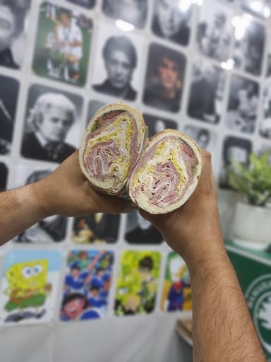 عکس فست فود باماهاس عظیمیه