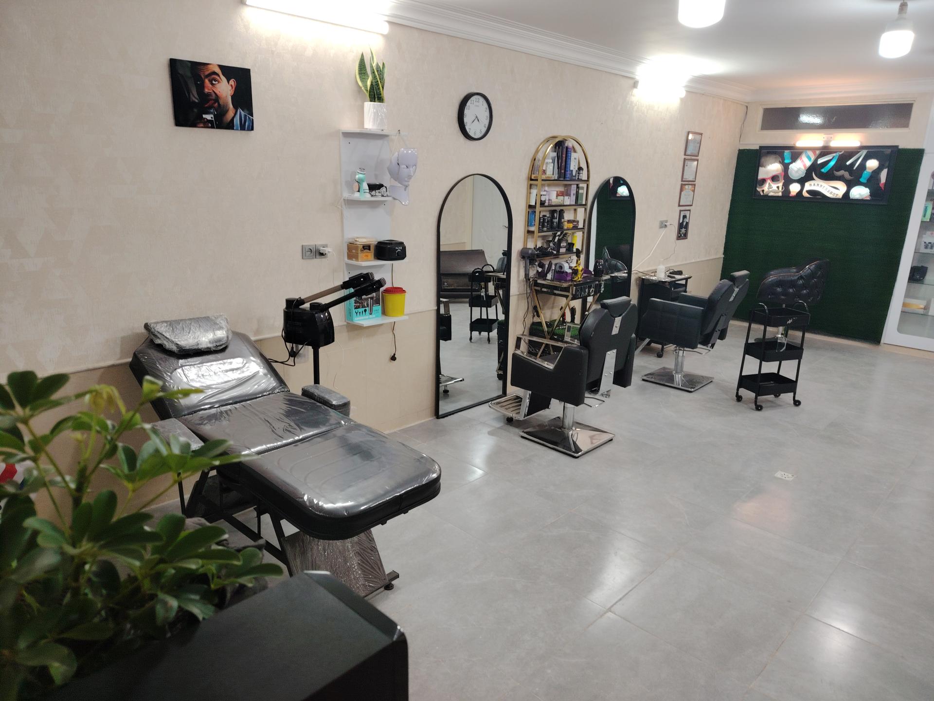 عکس آرایشگاه مردانه هاکان